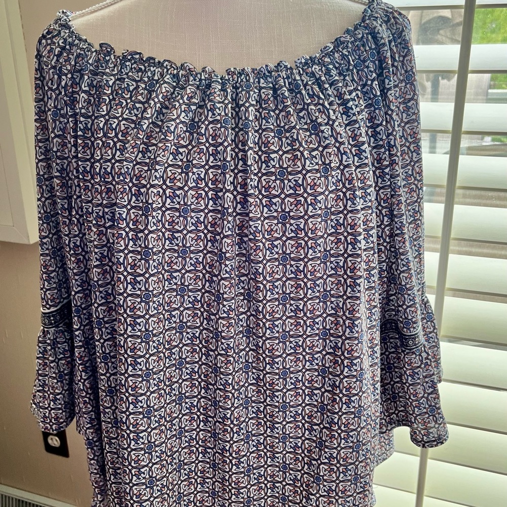 Max Studio multi colored top.